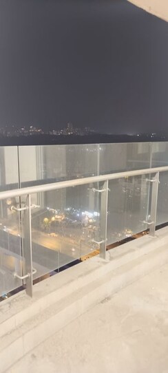 3 BHK + Servant Room Apartment For Rent in Lodha Fiorenza