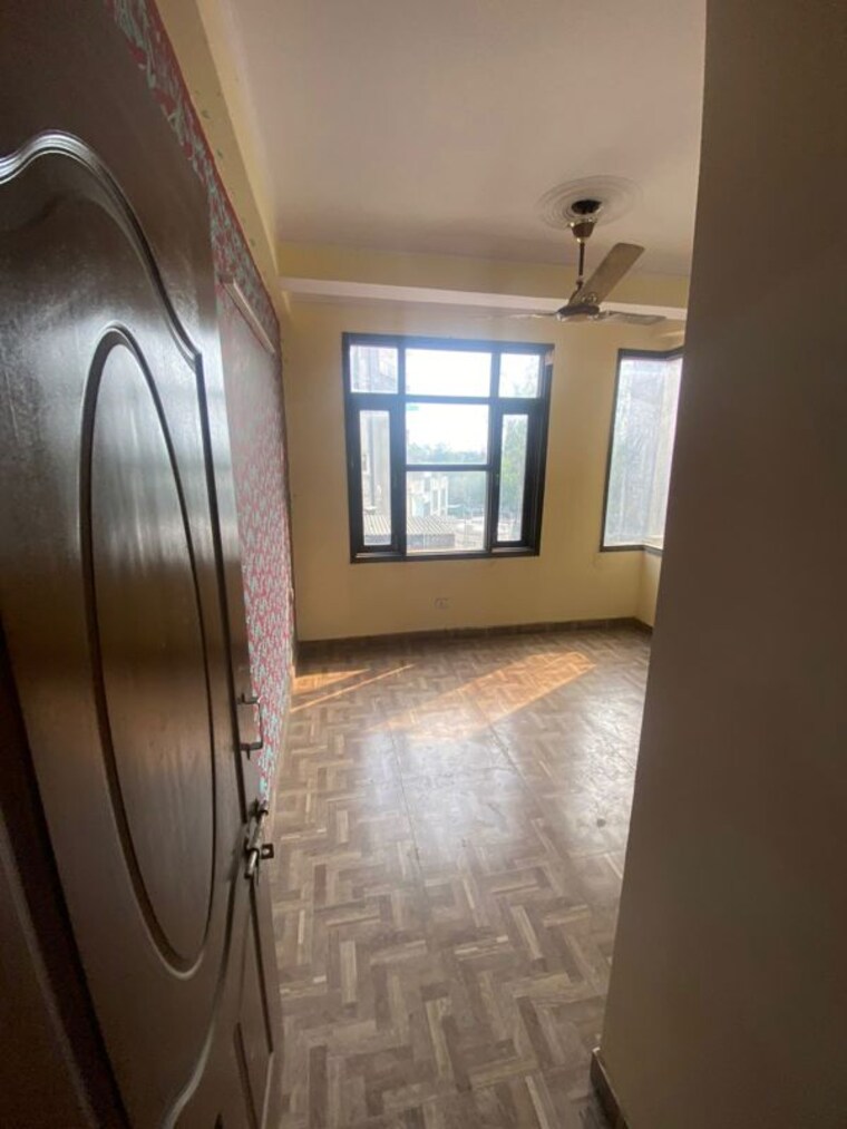 Room, chattarpur 2 Bedroom 3000 Sq.Ft. Apartment In Chattarpur Delhi 10192822