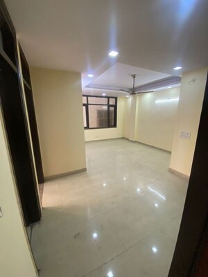 2 BHK Apartment For Rent in Chattarpur