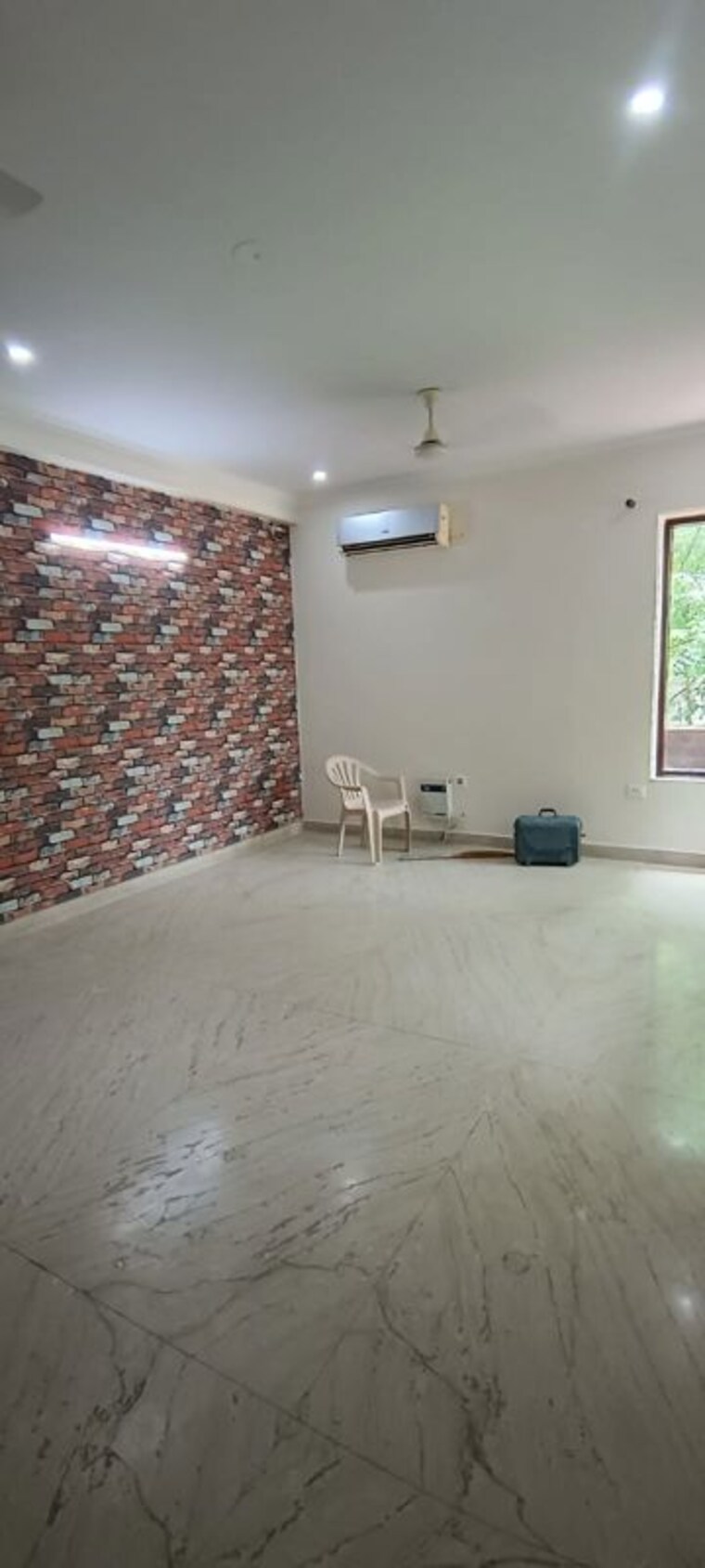 Room, malibu town 4 Bedroom 418 Sq.Yd. Builder Floor In Malibu Town Gurgaon 10192934