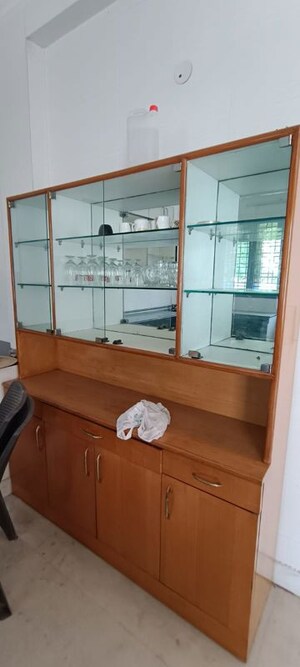 Furnished Amenities in 4 BHK Builder Floor at Malibu Town – for Rent