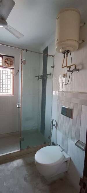 Bathroom in 4 BHK Builder Floor at Malibu Town – for Rent