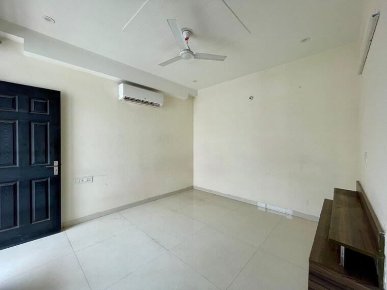 Room, golden-sand-apartments 2 Bedroom 1410 Sq.Ft. Apartment In Dhakoli Zirakpur 10192935