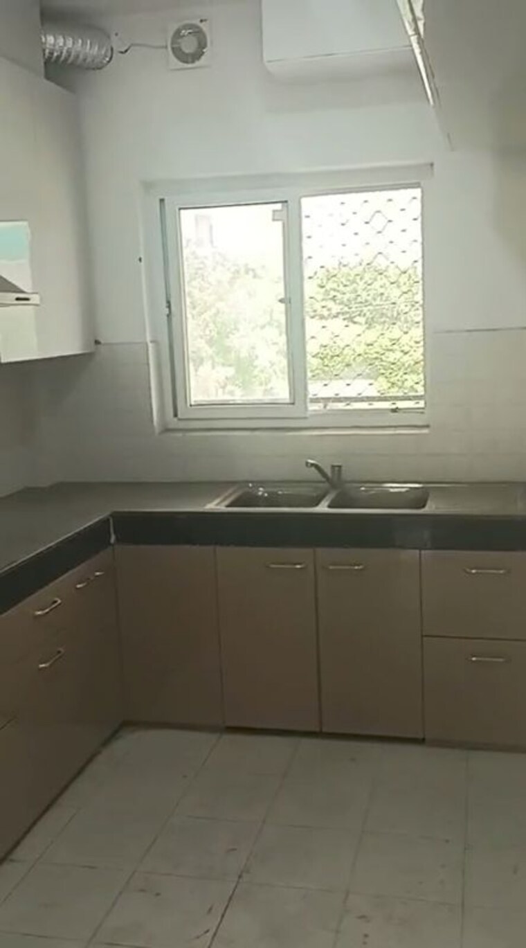 Kitchen, bptp-park-81 3.5 Bedroom 275 Sq.Yd. Builder Floor In Sector 81 Faridabad 10193089