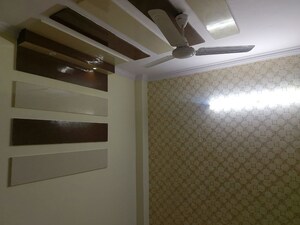 Furnished Amenities in 3 BHK Builder Floor at Kalkaji – for Sale