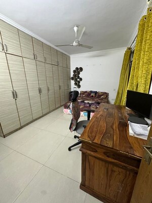 Balcony in 5 BHK Independent House at Sector 48 – for Rent