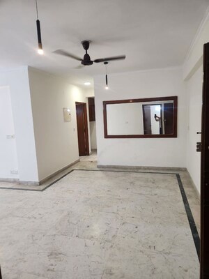 3 BHK Apartment For Rent in Suncity Essel Tower, Sector 28