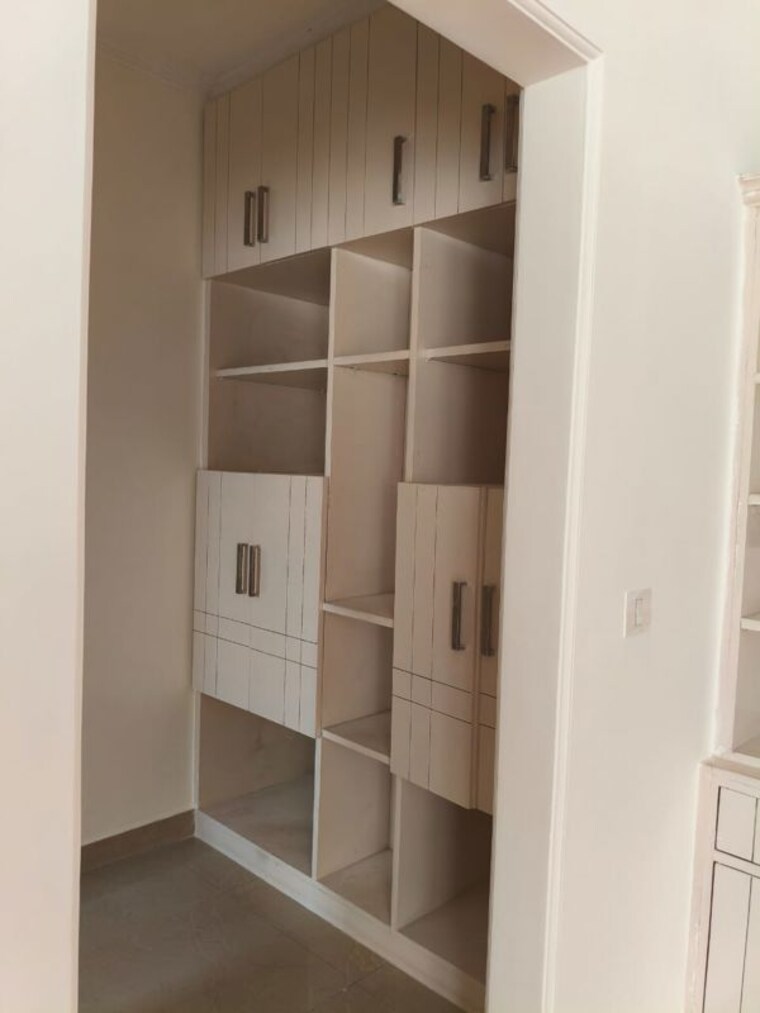 Bathroom, sector 49 5 Bedroom 3757 Sq.Ft. Apartment In Sector 49 Gurgaon 10193298