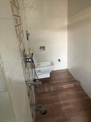 Master Bedroom in 3 BHK Builder Floor at Kalkaji – for Sale