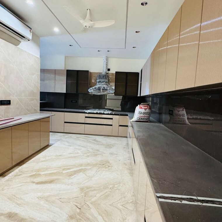 Kitchen, orchid-mayfield-gardens 3 Bedroom 655 Sq.Yd. Builder Floor In Sector 89 Gurgaon 10193318