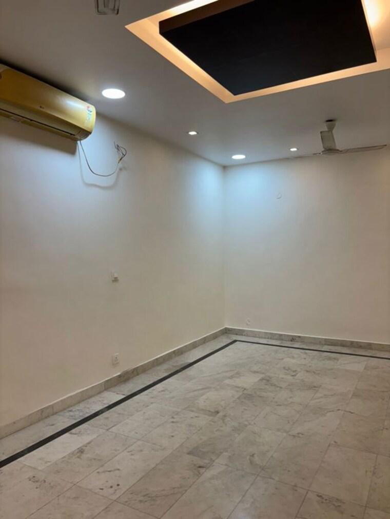 Room, masjid moth 2 Bedroom 800 Sq.Ft. Builder Floor In Masjid Moth Delhi 10193588