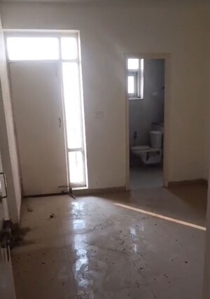 Room in 3 BHK Apartment at Green Power Society, Sector 75 – for Sale