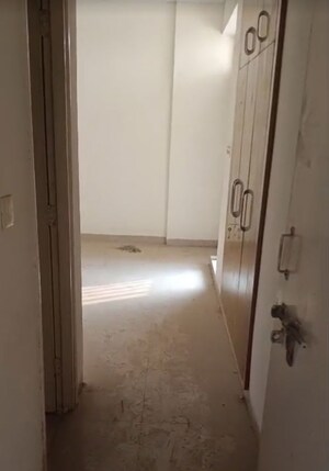 Room in 3 BHK Apartment at Green Power Society, Sector 75 – for Sale