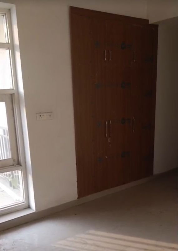 3 BHK + Servant Room Apartment For Sale in Green Power Society