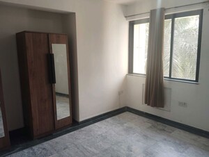 Room in 2 BHK Apartment at Hiranandani Estate Princeton, Ghodbunder Road – for Rent