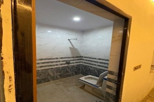 1 RK Builder Floor For Sale in Janakpuri