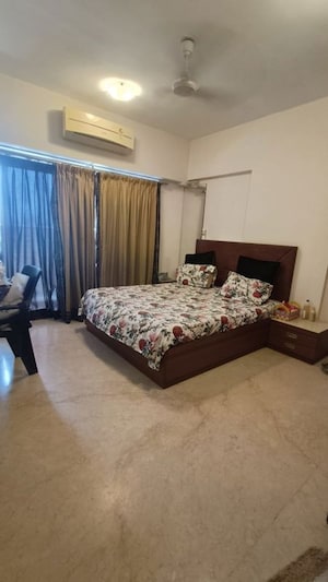 Bedroom in 3 BHK Apartment at Chembur – for Rent