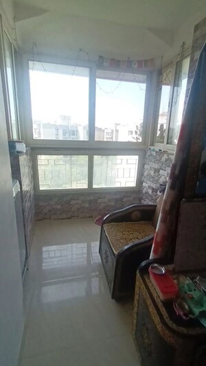 Living Room in 3 BHK Apartment at Jalvayu Towers, Sector 56 – for Rent