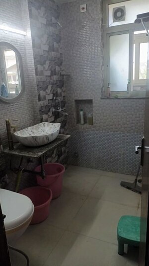 Bathroom in 3 BHK Apartment at Jalvayu Towers, Sector 56 – for Rent