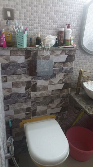 Bathroom in 3 BHK Apartment at Jalvayu Towers, Sector 56 – for Rent