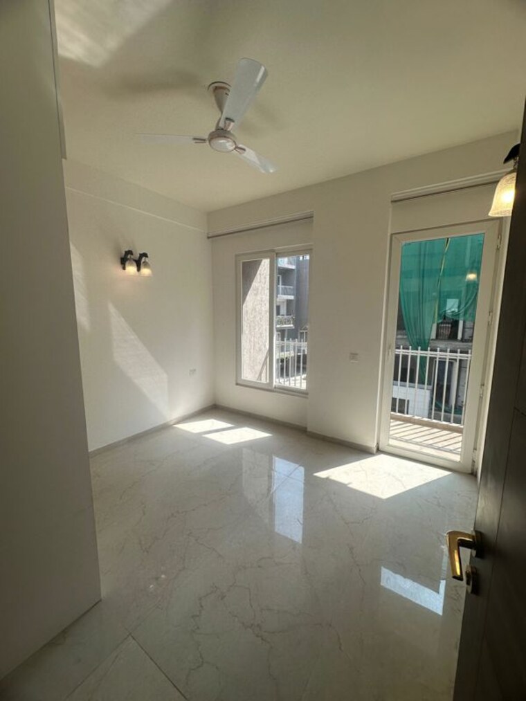 Room, smart-world-orchard 3 Bedroom 1712 Sq.Ft. Builder Floor In Sector 61 Gurgaon 10193612