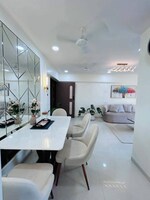 2 BHK 700 Sq.Ft. Apartment in Andheri West