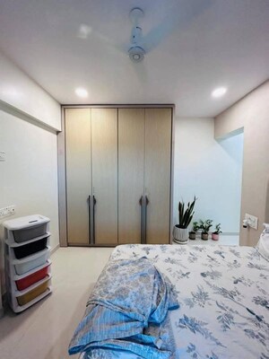 Bedroom in 2 BHK Apartment at Andheri West – for Rent