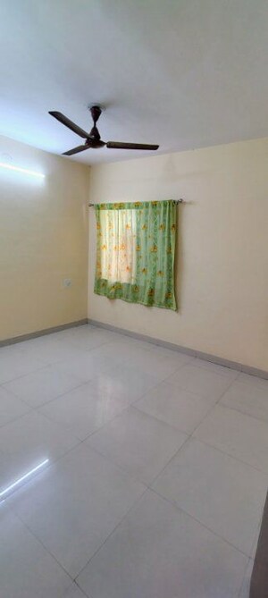 Bedroom in 1 BHK Apartment at Vesu – for Rent