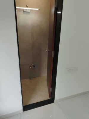 Furnished Amenities in 3 BHK Apartment at Kalpataru Magnus, Bandra East – for Rent