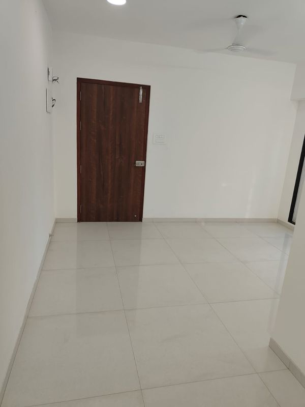 3 BHK + Pooja Room Apartment For Rent in Kalpataru Magnus
