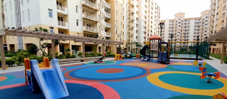 Exterior View, emaar-emerald-estate 3 Bedroom 1450 Sq.Ft. Apartment In Sector 65 Gurgaon 10193848