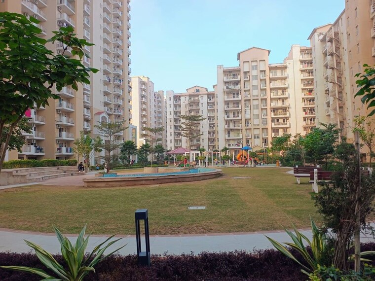 Exterior View, emaar-emerald-estate 3 Bedroom 1450 Sq.Ft. Apartment In Sector 65 Gurgaon 10193848