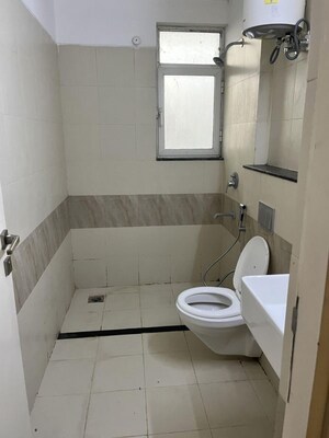 Bathroom in 3 BHK Apartment at Emaar Emerald Estate, Sector 65 – for Rent