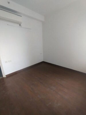 Room in 3 BHK Apartment at Mapsko Mount Ville, Sector 79 – for Rent