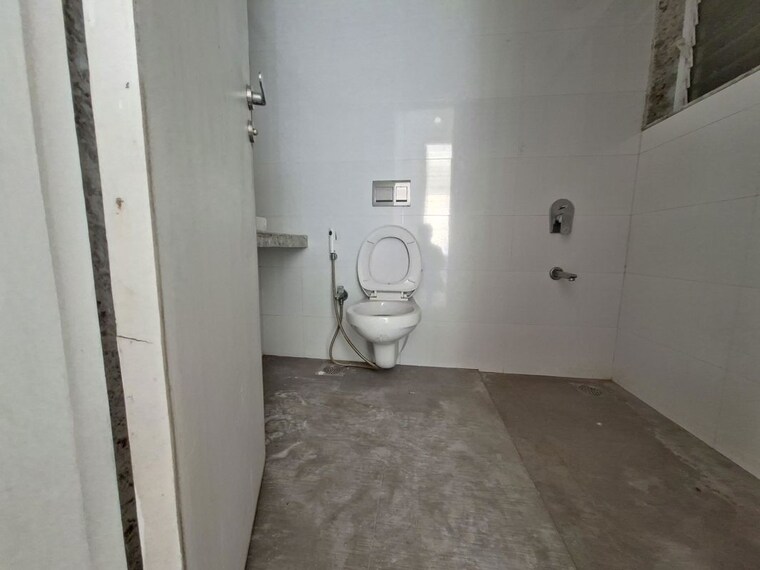 Bathroom, rustomjee-azziano-wing-d 3 Bedroom 1011 Sq.Ft. Apartment In Thane West Thane 10193778