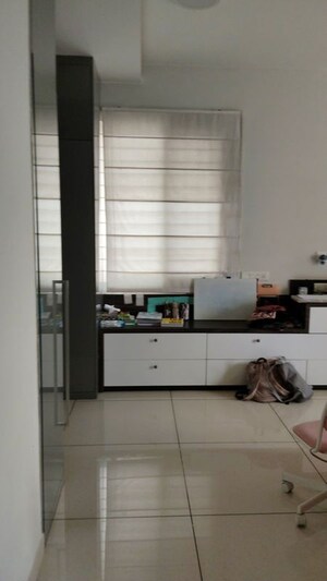 Kitchen in 3.5 BHK Apartment at Prestige Lakeside Habitat Apartments, Gunjur – for Rent