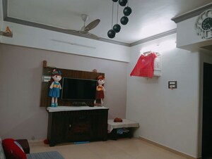 Furnished Amenities in 2 BHK Apartment at Sagar CHS Ghatkopar, Ghatkopar East – for Rent
