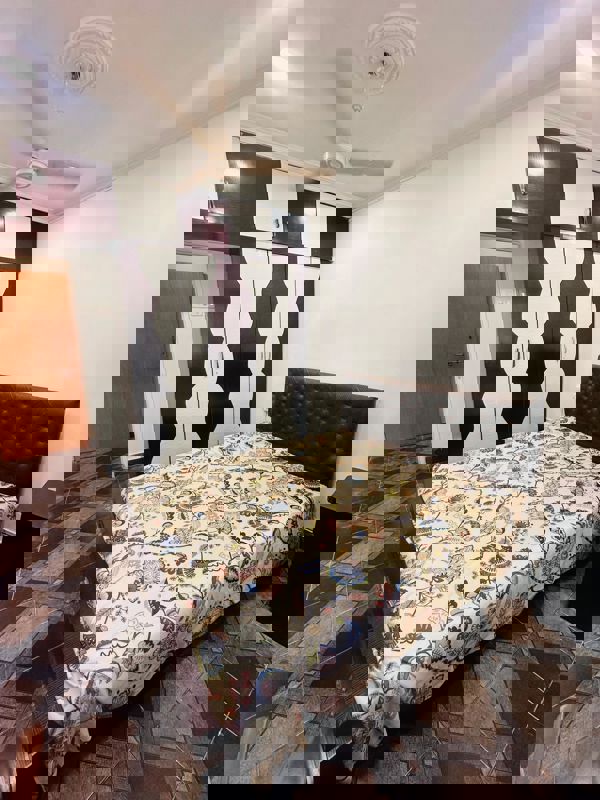 2 BHK 700 Sq.Ft. Apartment in Cross Gate Apartment