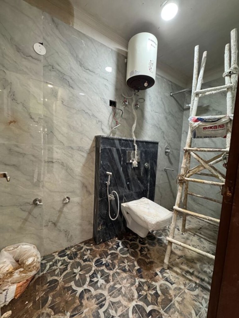 Bathroom, palm-residency-chhatarpur 3 Bedroom 1500 Sq.Ft. Apartment In Chattarpur Delhi 10193985