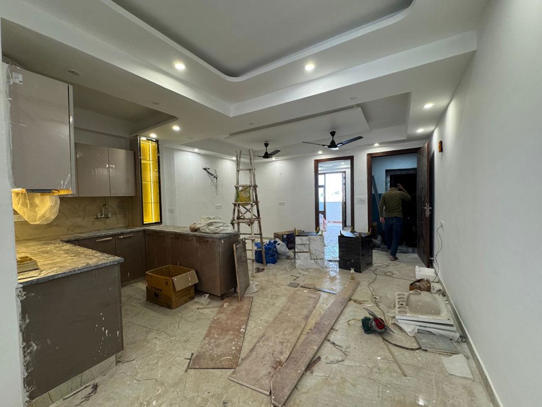 3 BHK + Servant Room Apartment For Rent in Palm Residency Chhatarpur