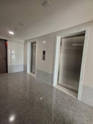 Room in 3 BHK Apartment at Shivaji Park – for Sale