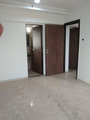 Room in 2 BHK Apartment at Andheri West – for Rent