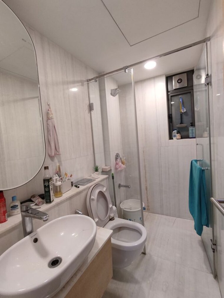 Team Area, lodha-new-cuffe-parade 2 Bedroom 600 Sq.Ft. Apartment In Wadala Mumbai 10194004