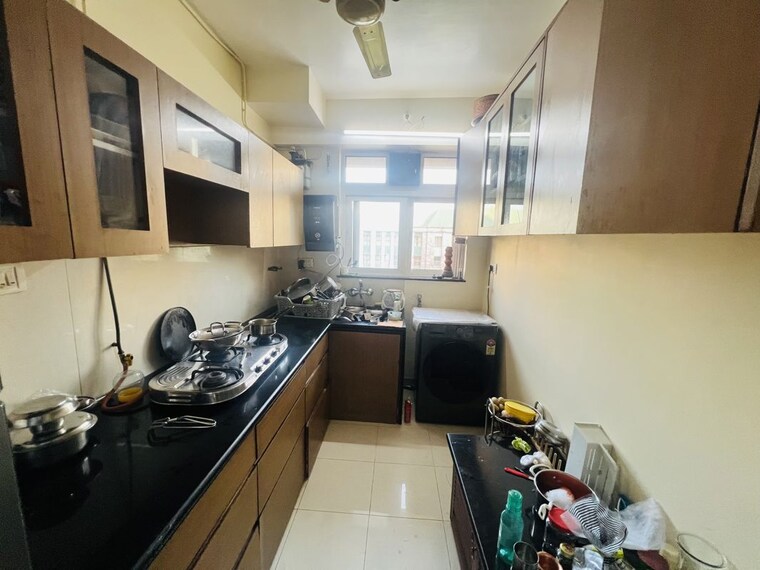 Kitchen, hiranandani-tiara 2 Bedroom 760 Sq.Ft. Apartment In Ghodbunder Road Thane 10194034