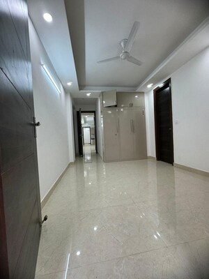 Building Lobby in 3 BHK Apartment at Palm Residency Chhatarpur, Chattarpur – for Rent