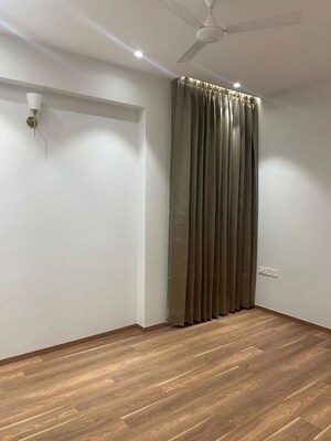 Room in 3 BHK Apartment at Conscient Hines Elevate, Sector 59 – for Rent