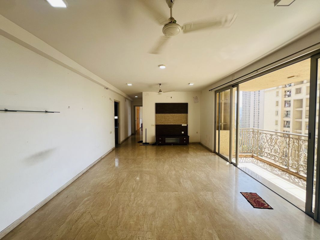 3 BHK Apartment For Rent in Hiranandani Cardinal
