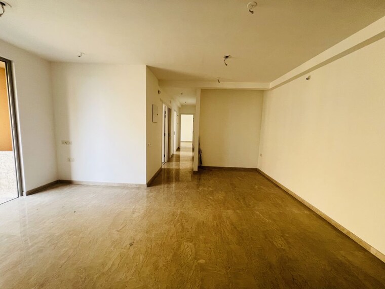 Room, hiranandani-cardinal 2.5 Bedroom 902 Sq.Ft. Apartment In Ghodbunder Road Thane 10194063