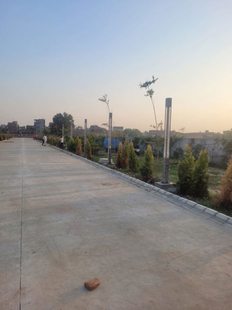 Garden, godrej-greenview-estate  1000 Sq.Yd. Plot In Ujjain Road Indore 10194106