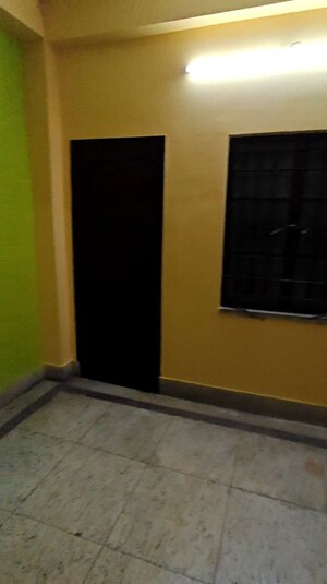 Room in 2 BHK Apartment at Jhowtala – for Rent